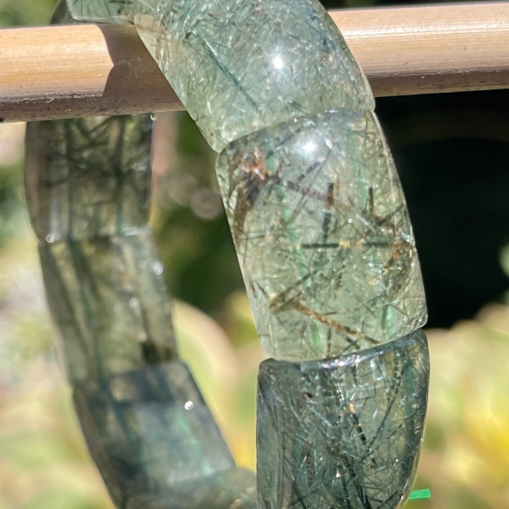 Green Rutilated Quartz Soft Bangle - Picture 3 of 9